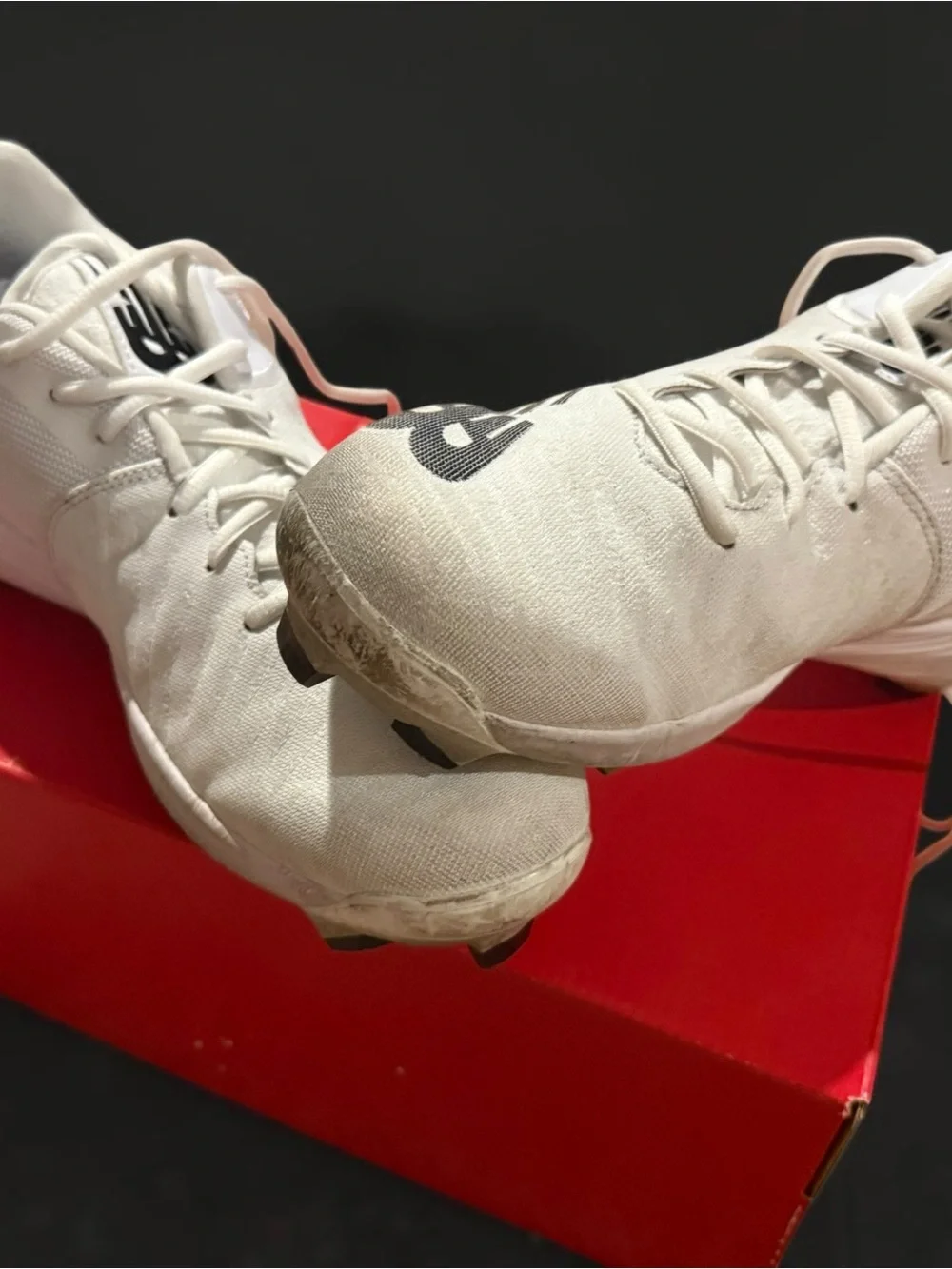 New Balance White Men's Baseball Cleats with Black Logo - Picture 3 of 8